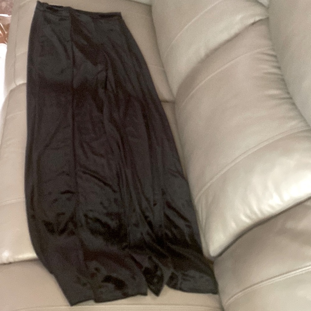 Beautiful pair of fashion, nova vintage, pull on velvet pants,